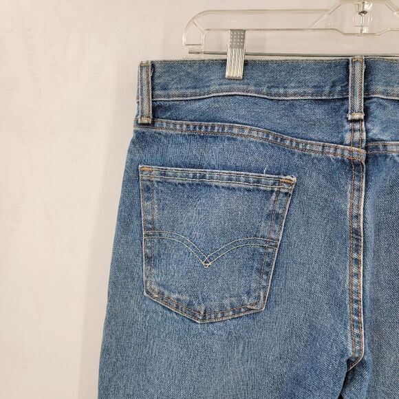 Levi's Jean Shorts Women's 34 Boho Distressed Raw Hem Long Dad Denim Bermuda - Picture 10 of 16
